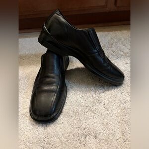 Cole Haan Nike Air mens leather black slip on loafers Sz-9.5. Minimal wear.